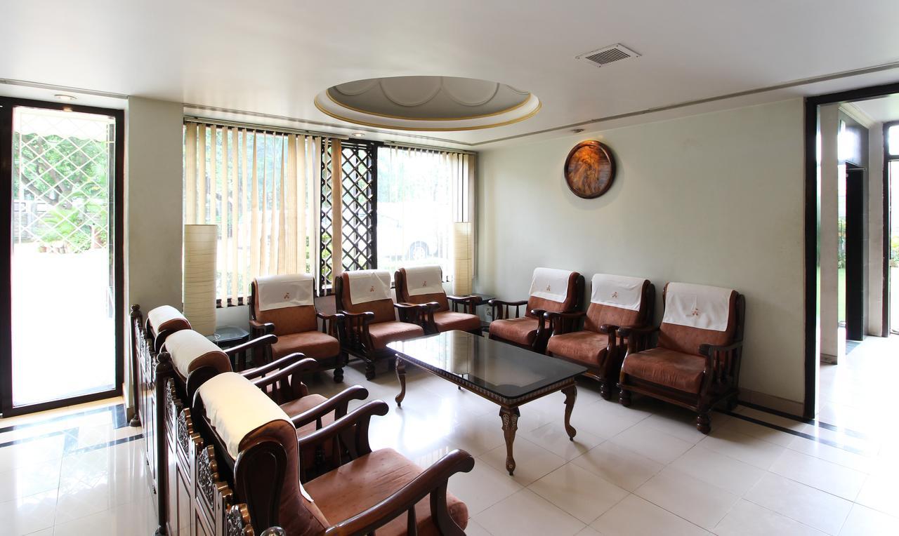Treebo Trend Royal Inn Mysore Exterior foto